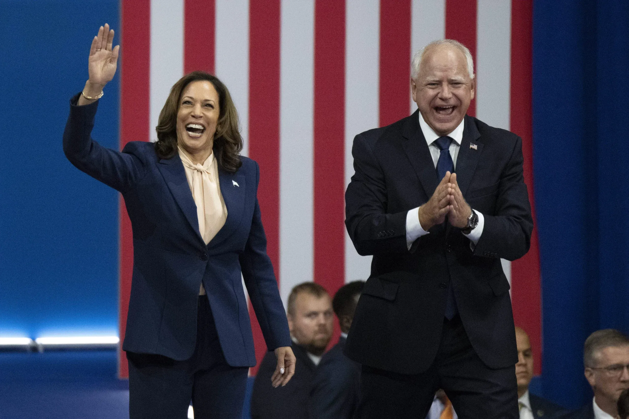 Kamala Harris, Tim Walz plan Florida fundraiser, Georgia bus tour: ...